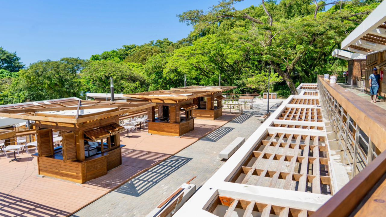 Presidente Abinader entrega obras de renovación de la playa Sosúa y su plaza de vendedores