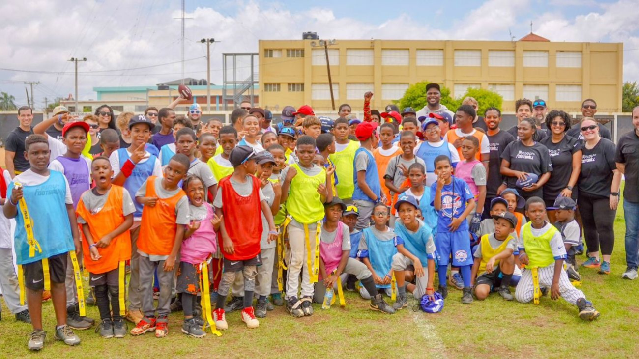 Inefi y la NFL celebran primera jornada del Flag Football en RD
