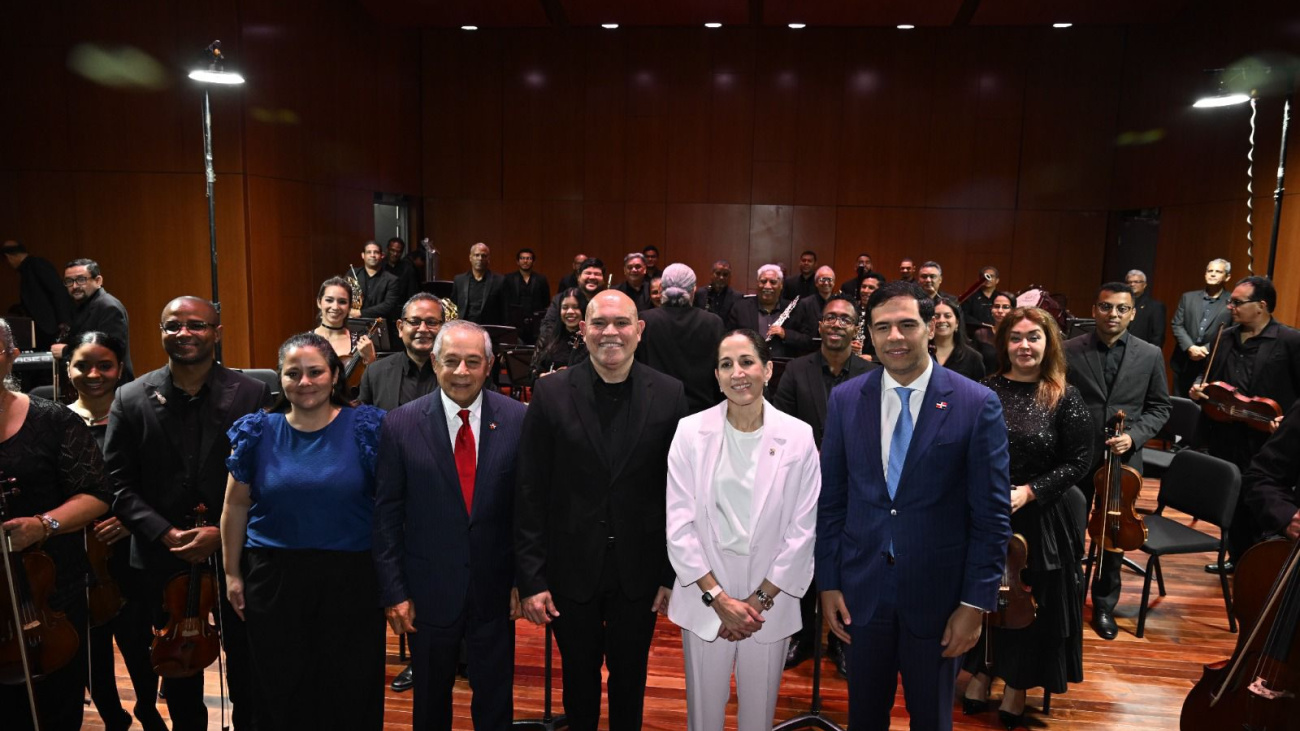Ministro de Cultura encabeza en Panamá la gran Gala de Música Dominicana