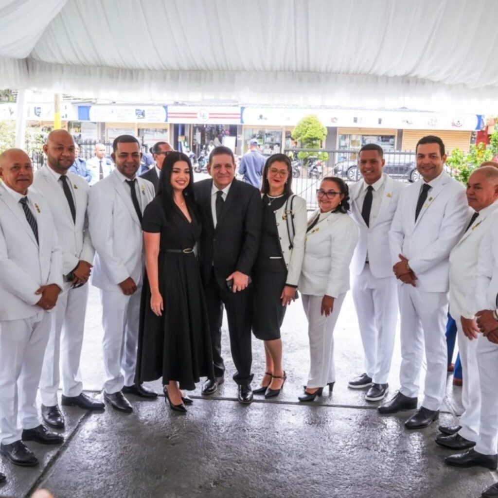 Eberto Núñez presenta rendición de cuentas en el Día Nacional de los Ayuntamientos en Bonao