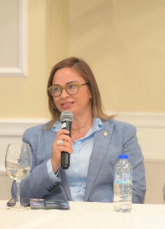 Diputada Shirley López impulsa formación en diplomacia y juventud para estudiantes de Espaillat