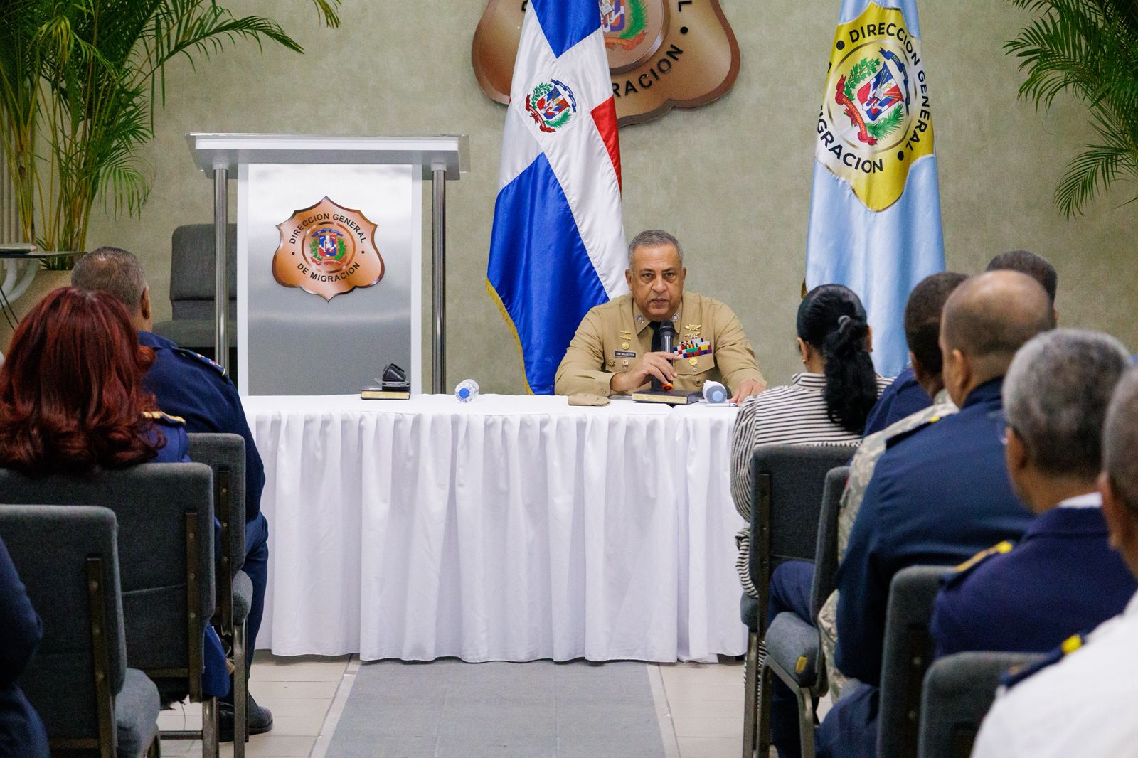 Lee Ballester exhorta a inspectores y supervisores “El control migratorio y fronterizo es clave en la seguridad nacional”