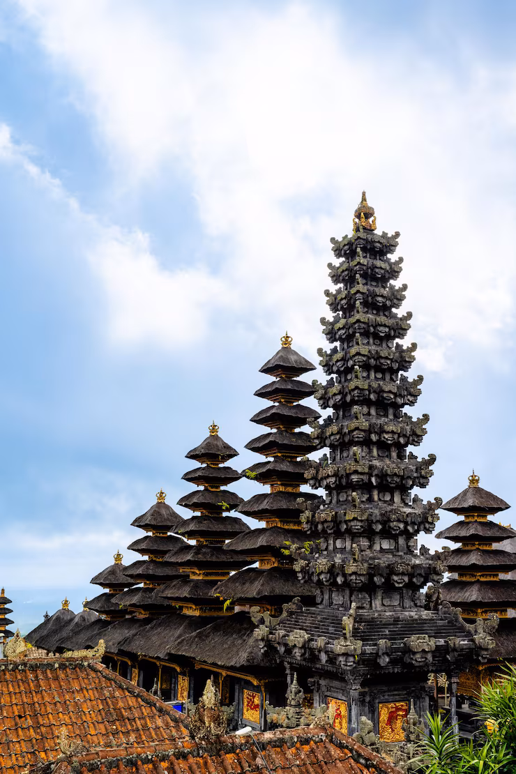 Bali: Un refugio espiritual y de lujo en el corazón de Indonesia