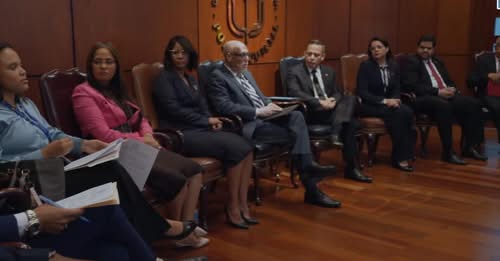 Poder Judicial se reúne con jueces y empleados tras reclamos por aumentos y mejores condiciones laborales