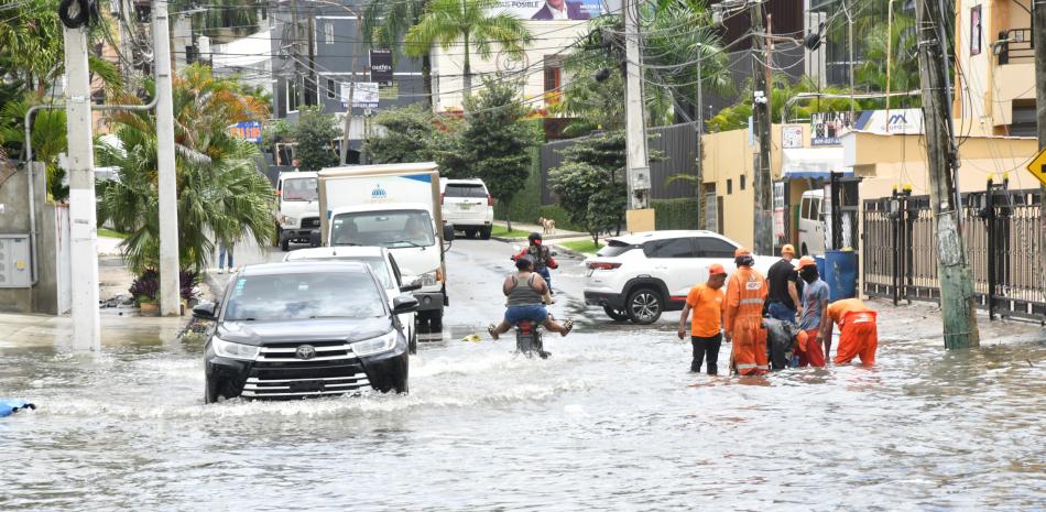 Vaguada sigue provocando lluvias este miércoles en República Dominicana