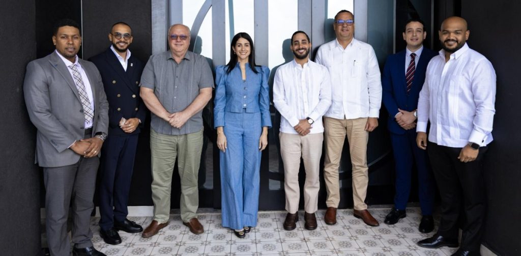 Seguros APS impulsa su presencia en la región norte con encuentro junto a ADOCOSE