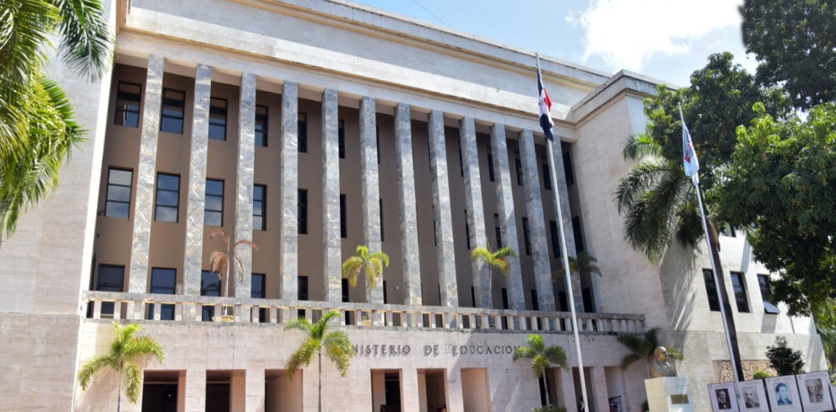 El 86.2 % de los maestros aprueba Evaluación de Desempeño Docente en República Dominicana