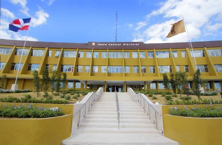 JCE habilita 90 municipios exclusivos para entrega de cédula a dominicanos nacidos en enero, febrero, marzo y abril