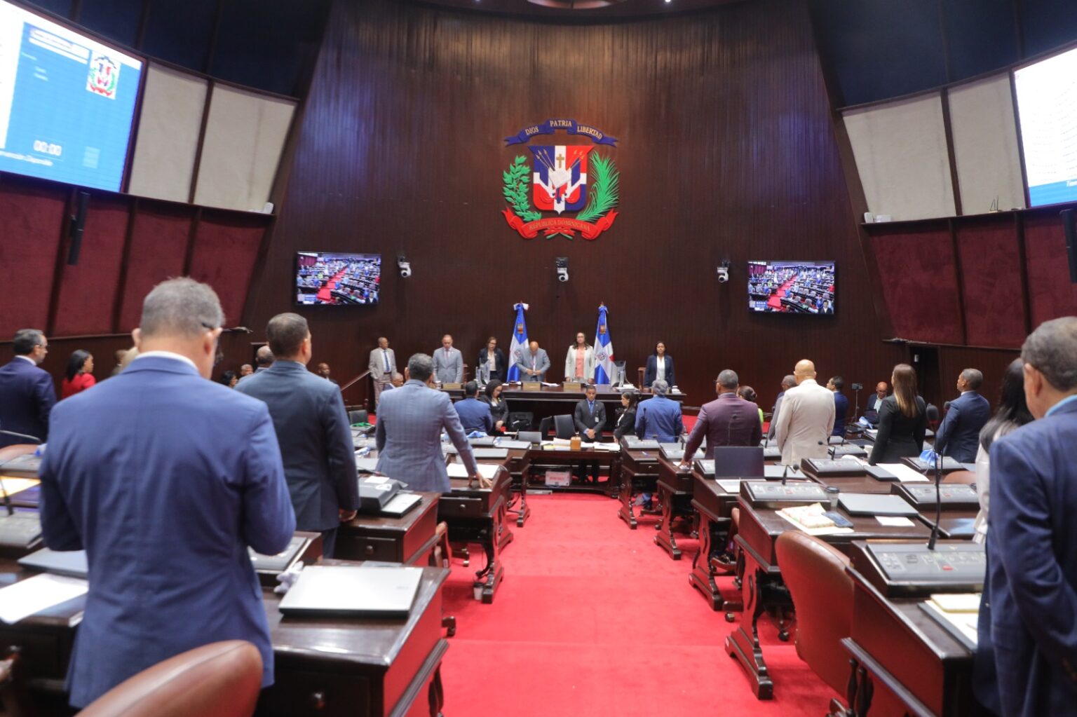 Diputados aprueban proyecto que endurece sanciones en estados de emergencia