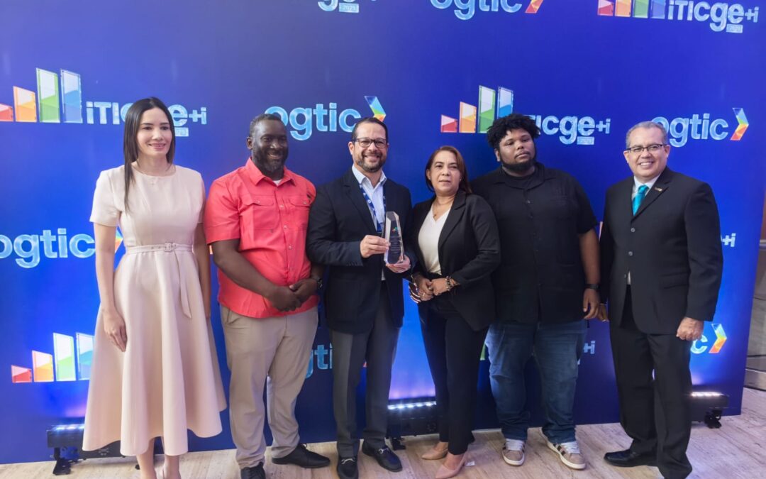 Ministerio de Interior y Policía recibe reconocimiento Mejor Desempeño en Innovación en iTICge 2025