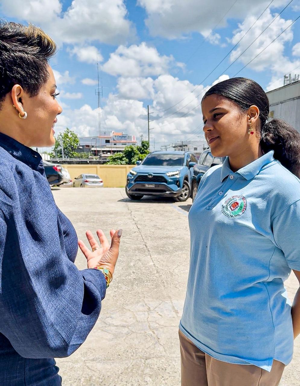 Realizan charla vocacional universitaria a estudiantes de Liceo en Sabana Perdida