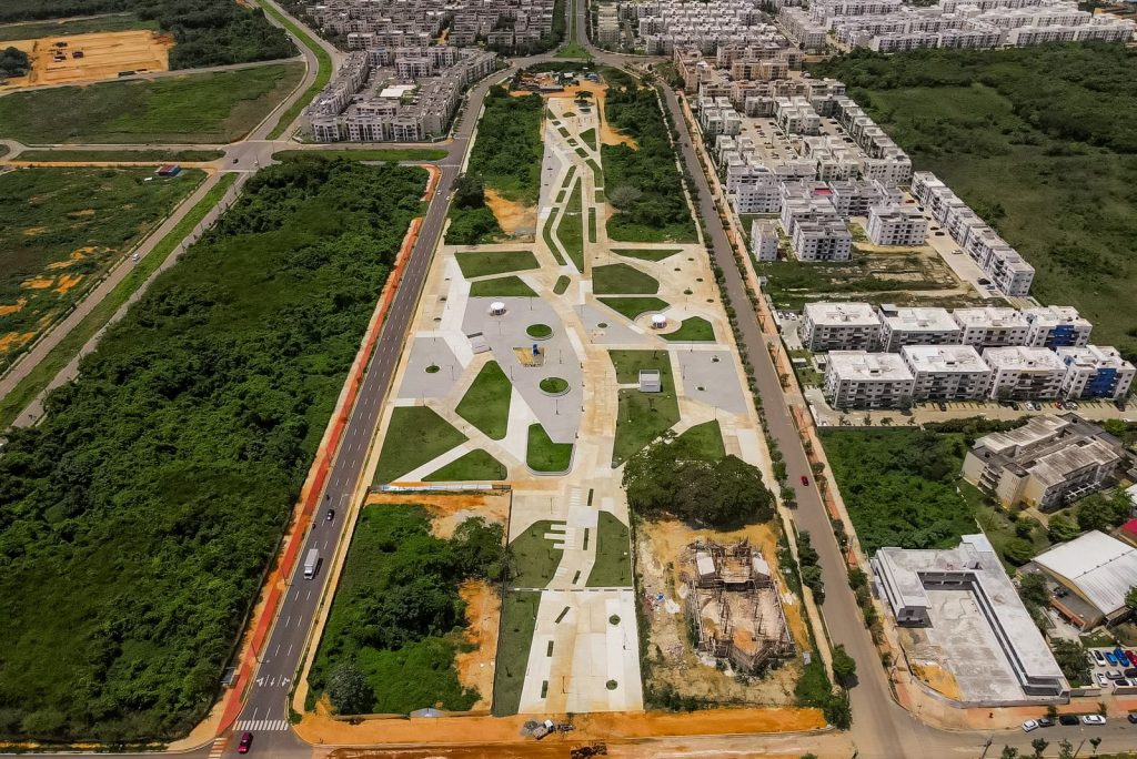 Gobierno inaugura la Plaza Constitución en la Ciudad Juan Bosch con inversión de RD 222.2 millones