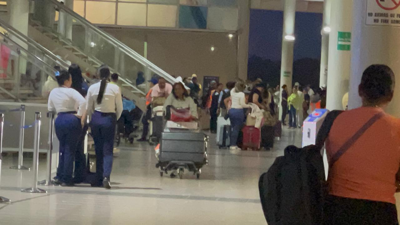 Olor extraño obliga a avión de Delta a aterrizar de emergencia en RD