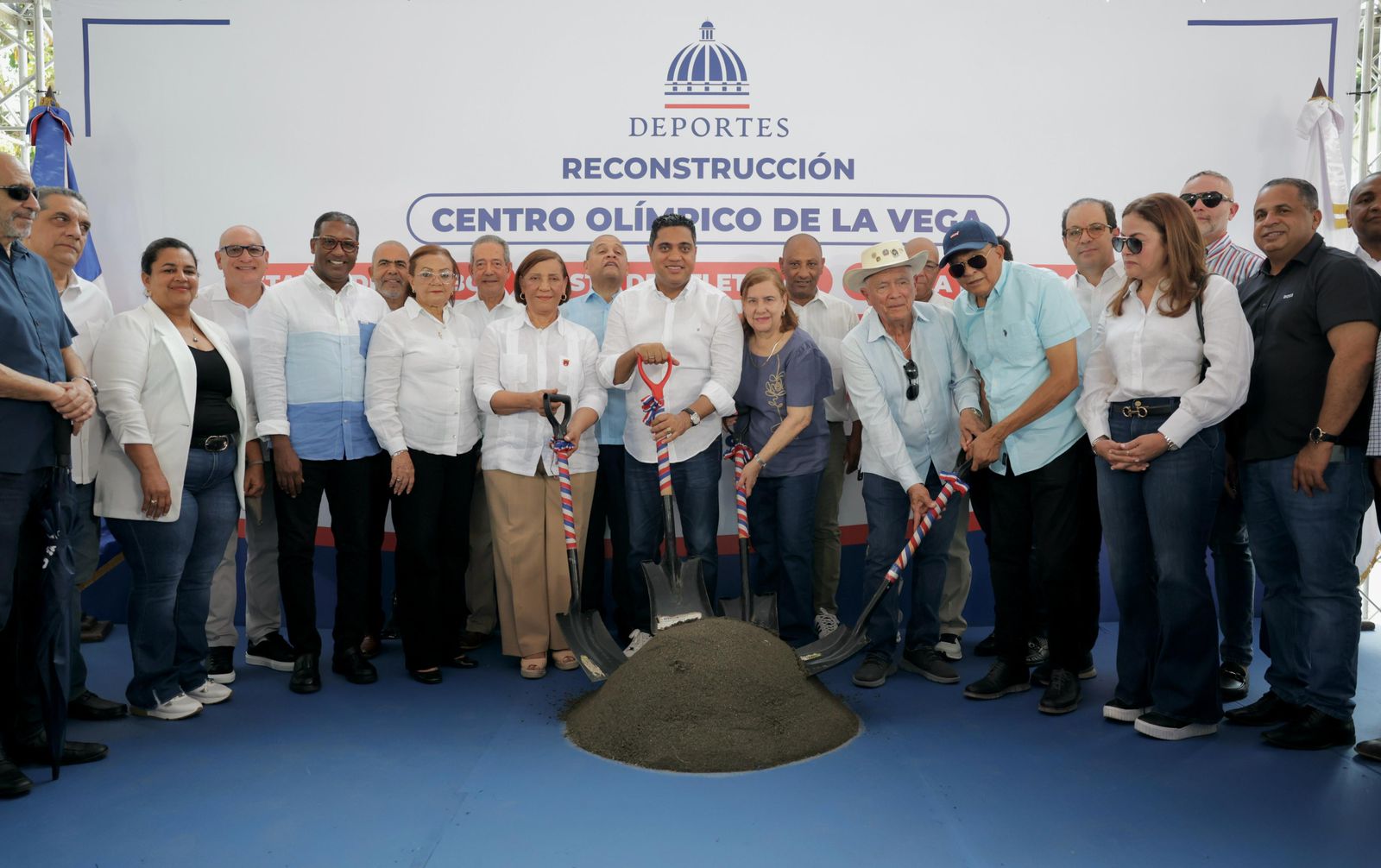 Ministro Kelvin Cruz inicia reconstrucción del Centro Olímpico de La Vega con fondos recuperados de la corrupción