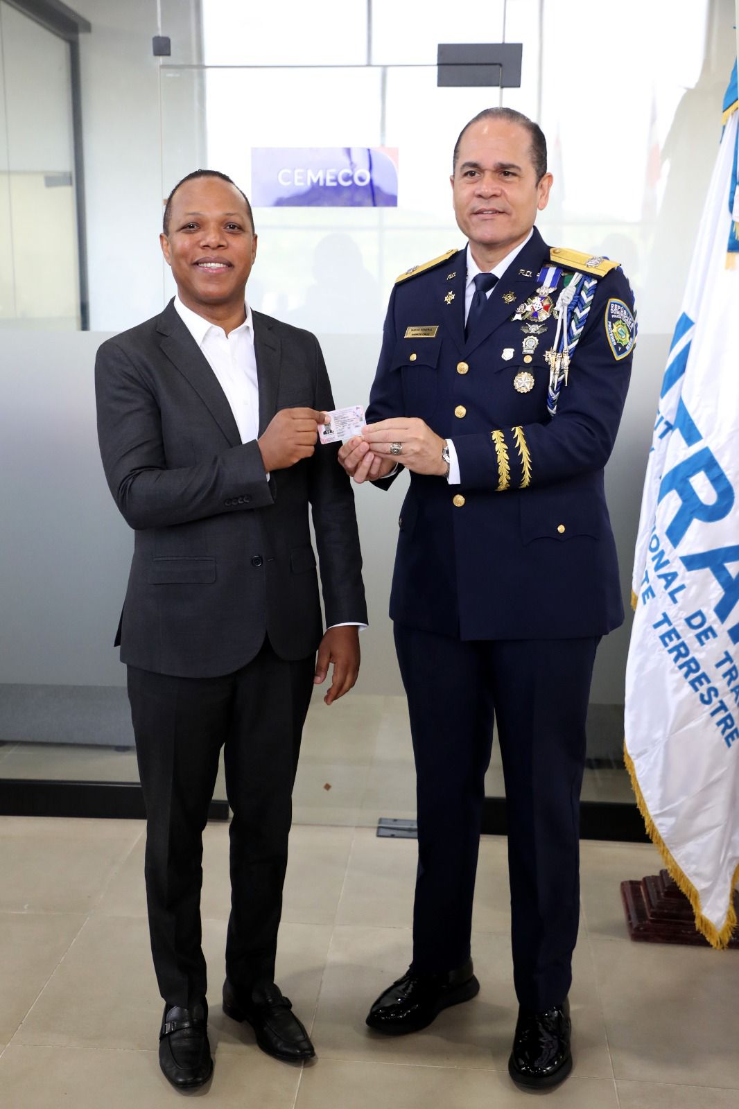 INTRANT abre nueva oficina de licencias en el centro de retención vehicular CENARVE en Santo Domingo Oeste