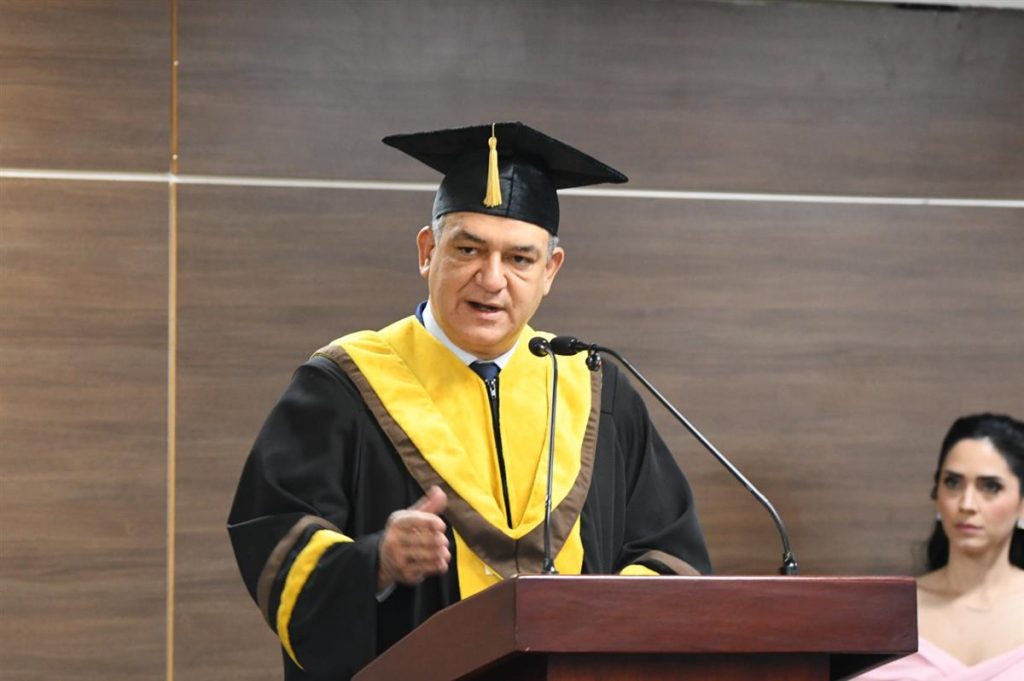 JCE- IESPEC celebra primera graduación ordinaria de Especialidad en Administración Política Electoral y anuncia “Cátedra Magistral Abigail Mejía”