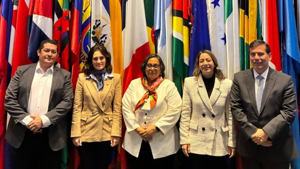 Gloria Reyes impulsa alianzas con Chile para fortalecer políticas de igualdad y desarrollo social