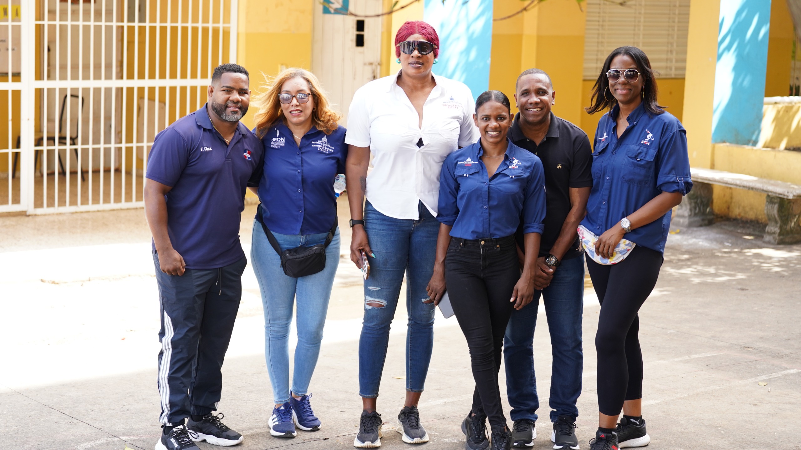 Capotillo se llena de oro: Leyendas olímpicas y panamericanas inspiran a la juventud dominicana en el programa "Escuelas Abiertas y Activas”