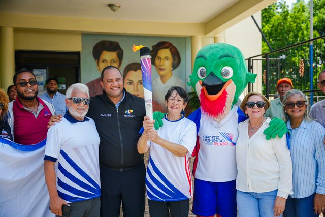 Antorcha «Llama de los valores» ilumina la tierra de las mariposas