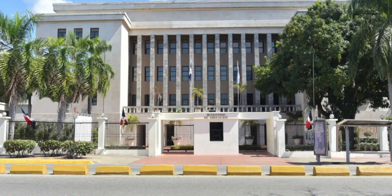 Minerd convoca estudiantes a primera fase de las Pruebas Nacionales