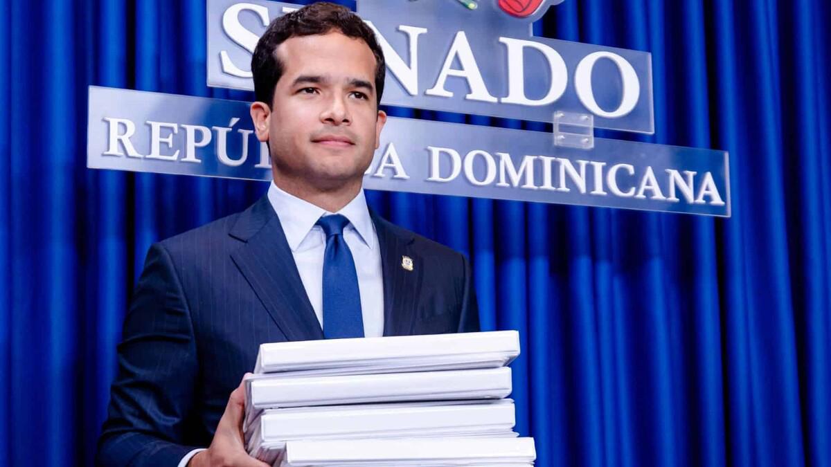 Cuatro iniciativas del plan anticrisis fueron tomadas de proyectos de ley de Omar Fernández
