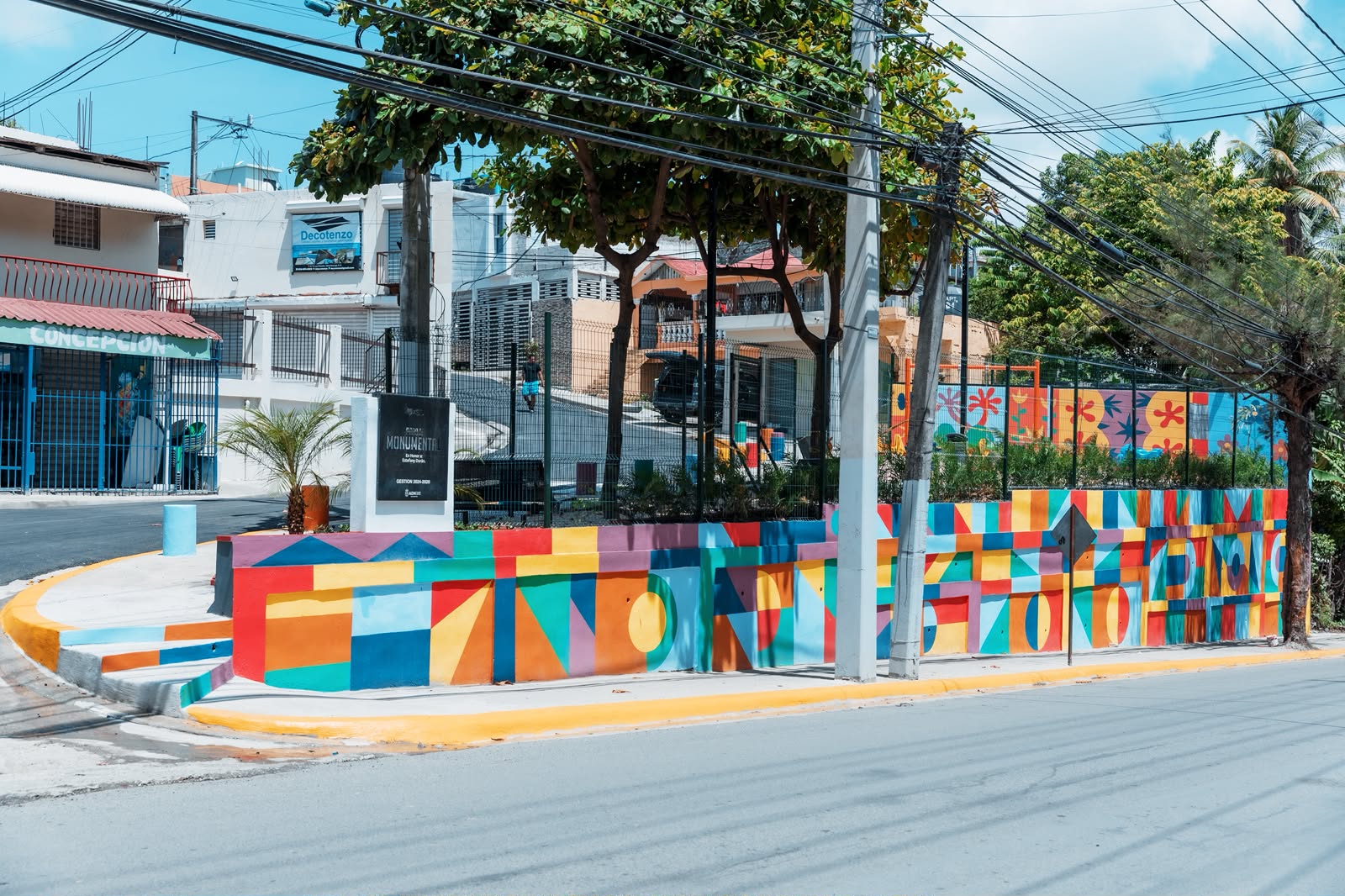 Carolina Mejía transforma vertedero en nuevo parque Monumental, impactando en la calidad de vida en Los Girasoles