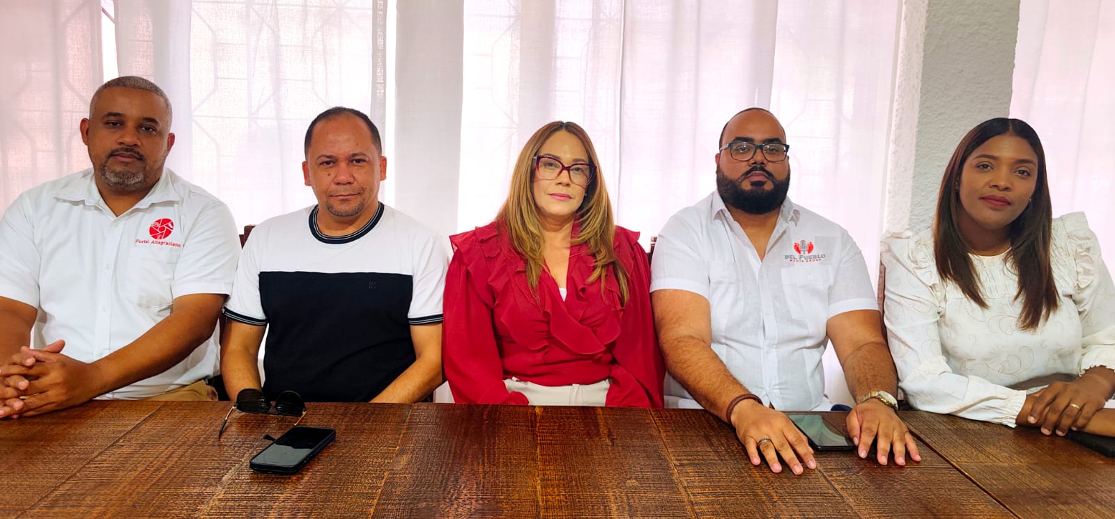 Gremios de la comunicación denuncian al dirigente del PRM Henry Martinez (Tito Martínez) por acoso y ataques a la prensa