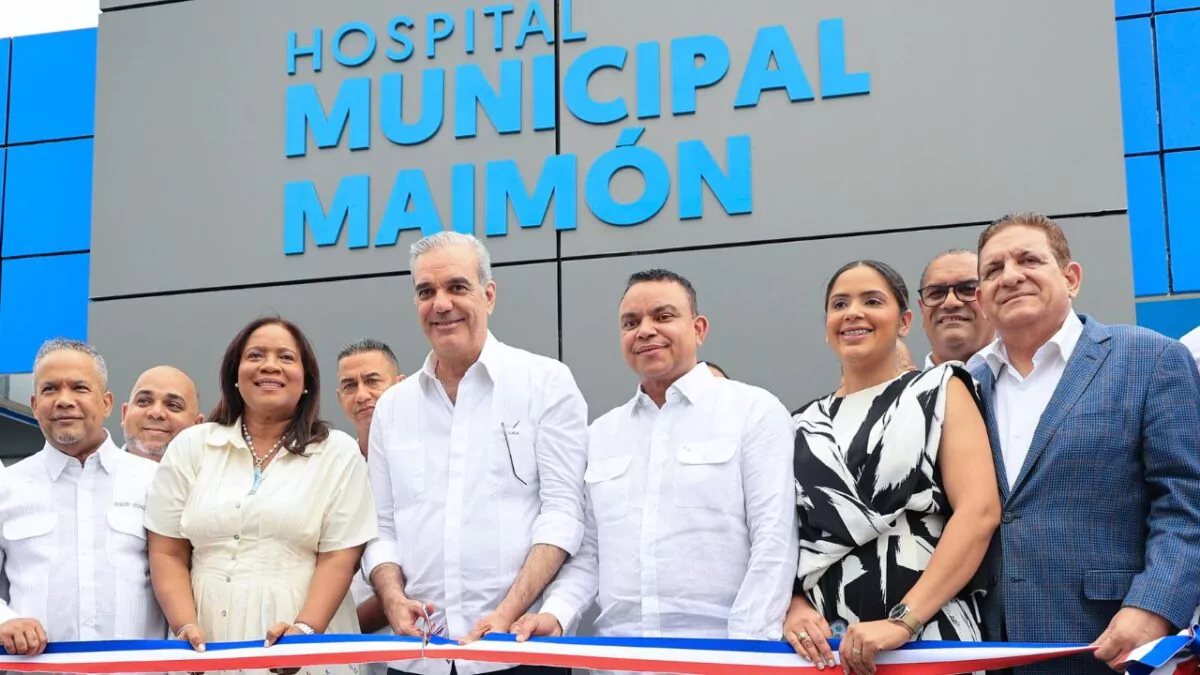 Gobierno entrega Hospital Municipal de Maimón con inversión superior a RD$153 millones
