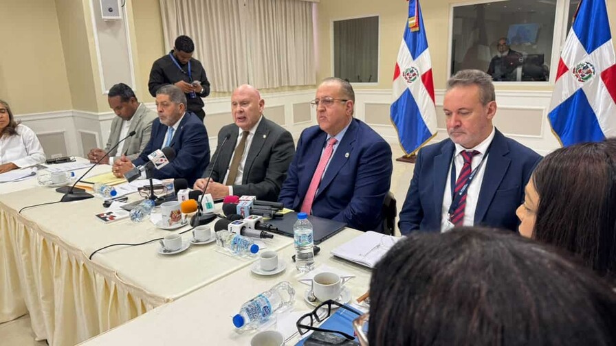 El proyecto fiscal supera comisión con informe favorable y sería aprobado mañana en el Senado