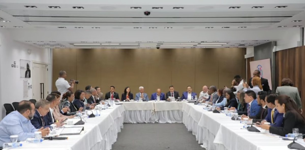 La comisión bicameral analiza modificaciones al nuevo Código Penal antes de su entrada en vigencia prevista para agosto