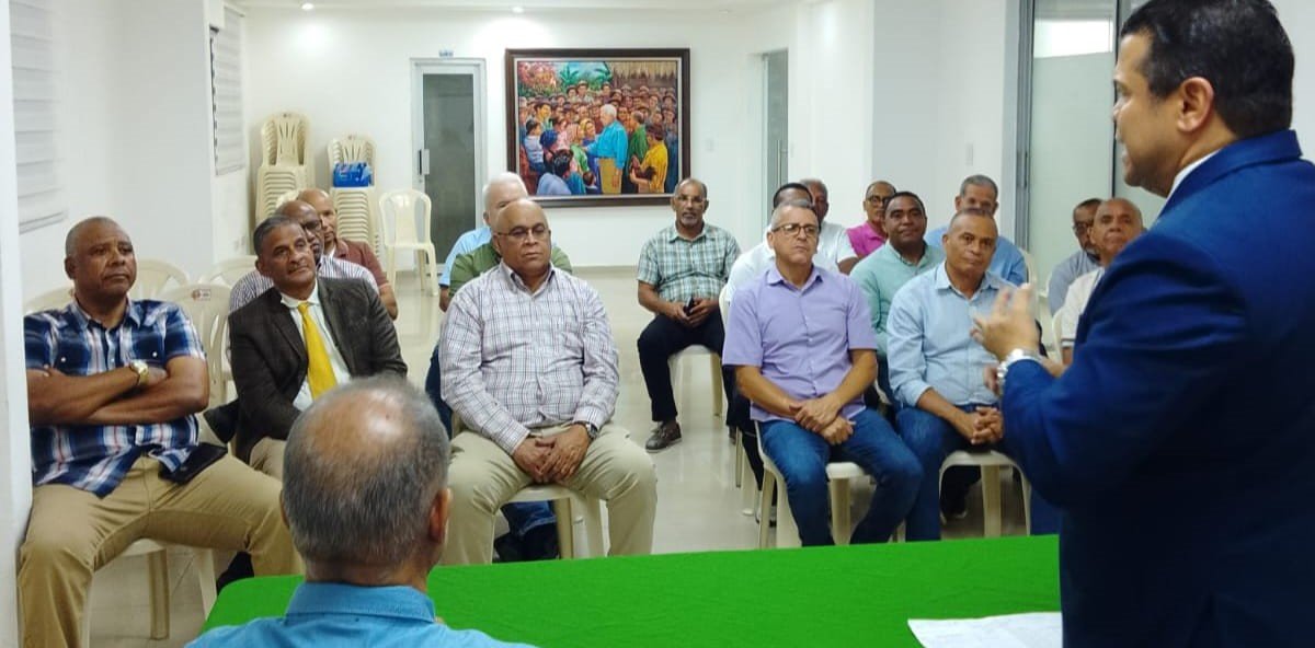 Tobías Crespo dice tiene capacidad para ser alcalde del Distrito Nacional