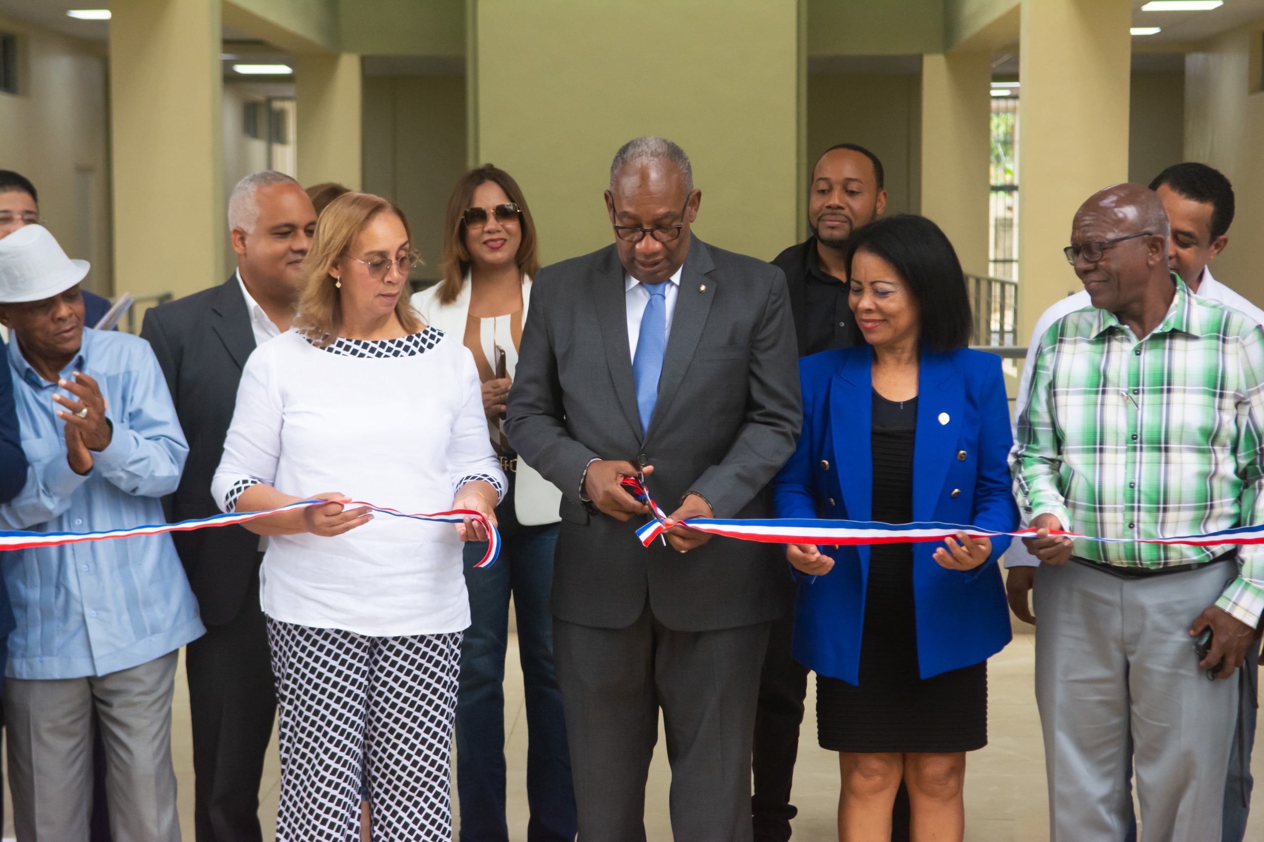 UASD fortalece la educación superior con nuevo edificio de Postgrado en San Cristóbal