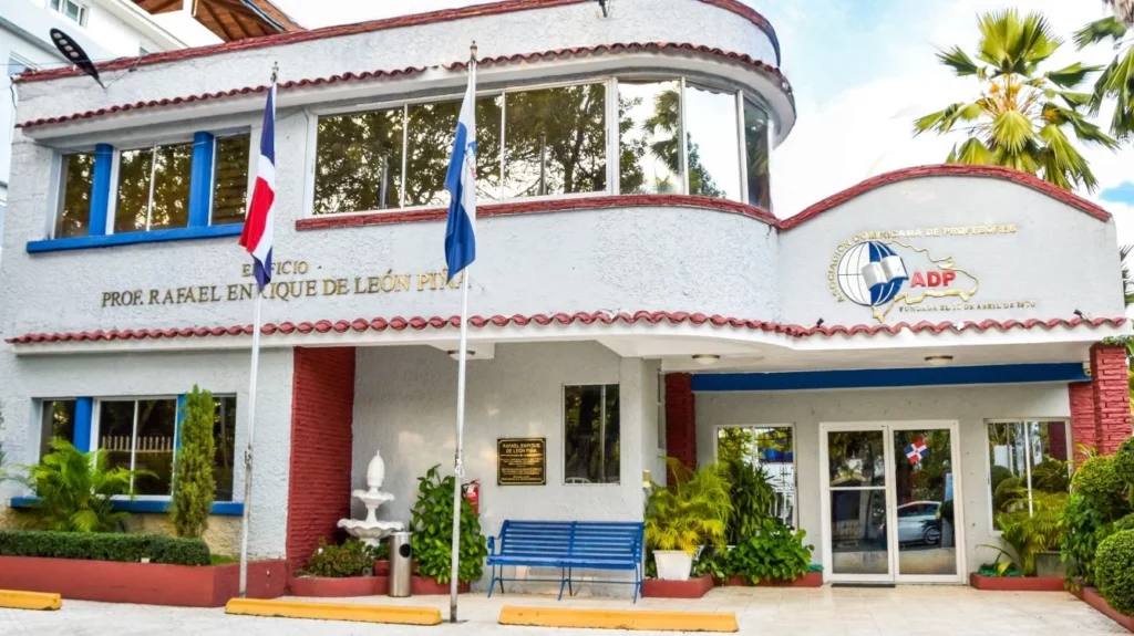 ADP advierte al Minerd y exige cumplir acuerdos sobre evaluación docente