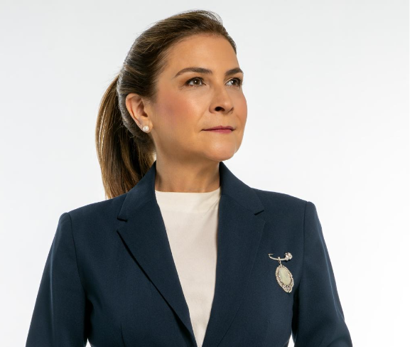 Carolina Mejía adelanta ideas de su plan de gobierno en la educación, economía y energía
