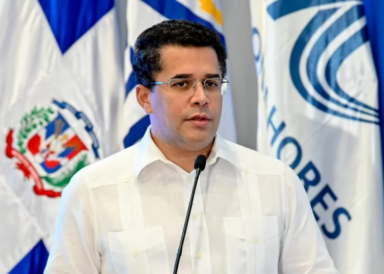 David Collado destaca la aviación como motor del crecimiento económico y turístico del país