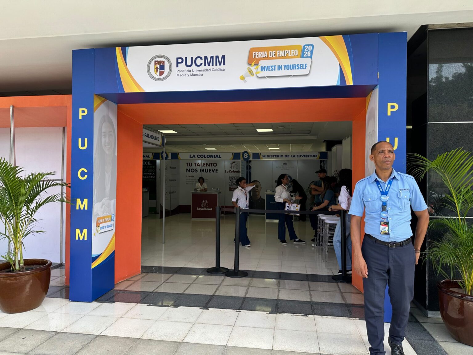 PUCMM reunirá a más de 30 empresas en su Feria de Empleos “Invest in Yourself” 2026