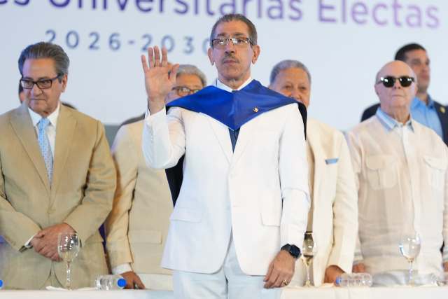 Jorge Asjana David es juramentado como nuevo rector de la UASD