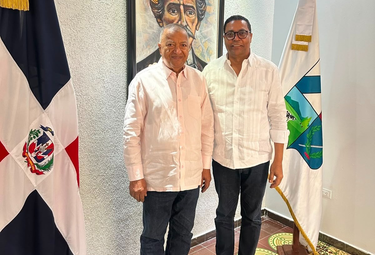 Presidente de la Liga Municipal supervisa avance del relleno sanitario en San Cristóbal