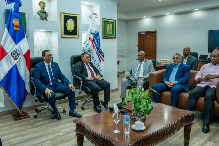 Liga Municipal Dominicana y Cámara de Cuentas coordinan estrategia de fortalecimiento del control y rendición de cuentas municipal