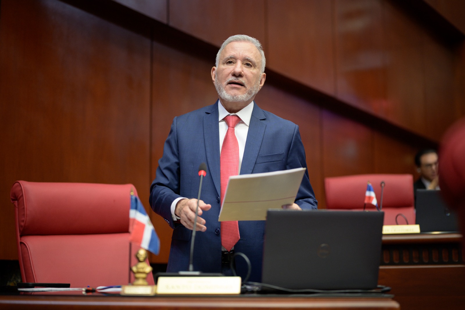 Senador Taveras reitera llamado a refundar la Policía más allá de una reforma