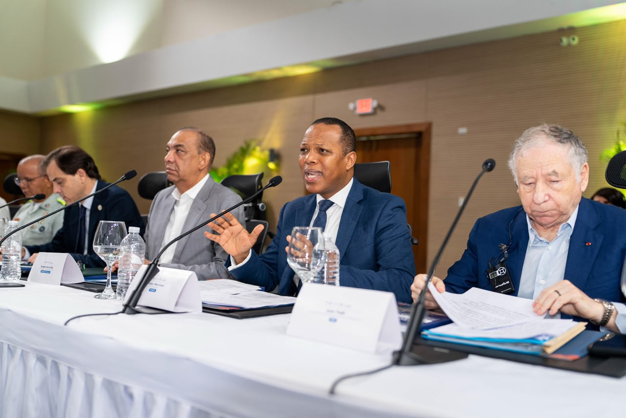 República Dominicana reúne por primera vez a autoridades nacionales y organismos internacionales para fortalecer la seguridad vial, en encuentro liderado por el INTRANT