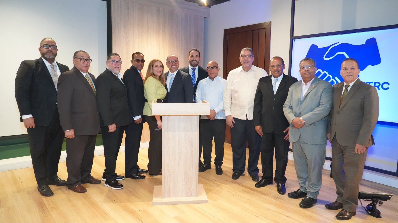 Experto en control y auditoría Juan Ovalles celebra 35 años de trayectoria y presenta Fundación por la Transparencia