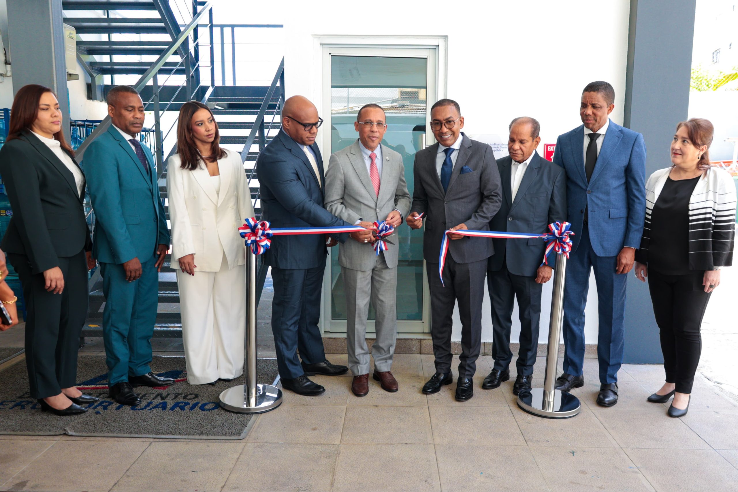 Directores DA y Contraloría inauguran unidad auditoría velará por transparencia en procesos