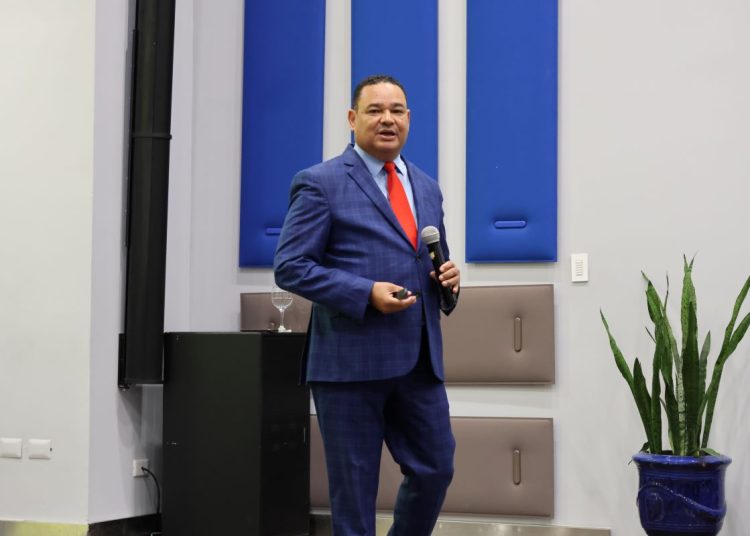 Franklin Vásquez pide anticipar las habilidades que necesitará la economía dominicana del futuro