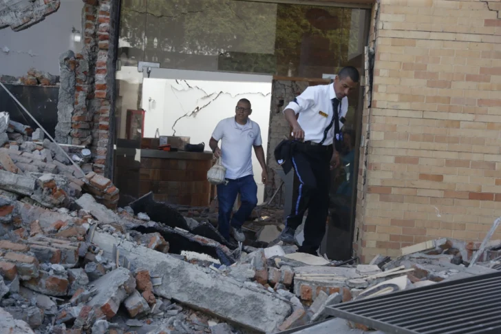 Terremoto de 7,4 sacude Colombia: al menos siete aeropuertos suspenden operaciones por daños