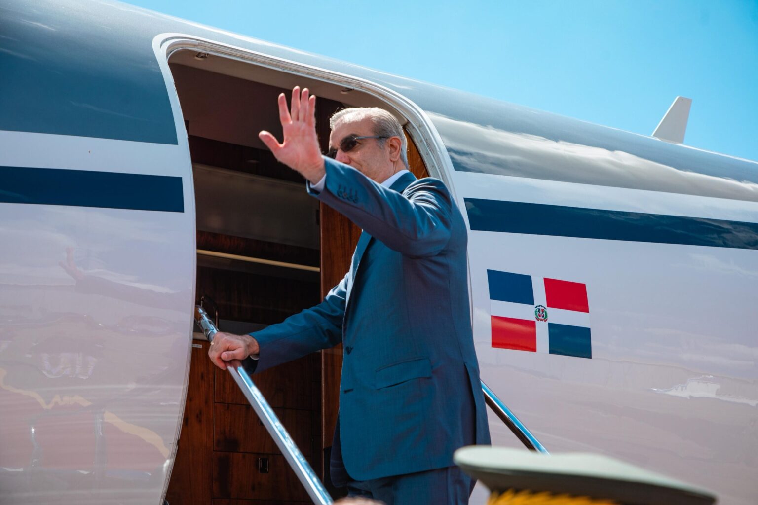 Abinader asistirá a la investidura presidencial de Abelardo de la Espriella en Colombia