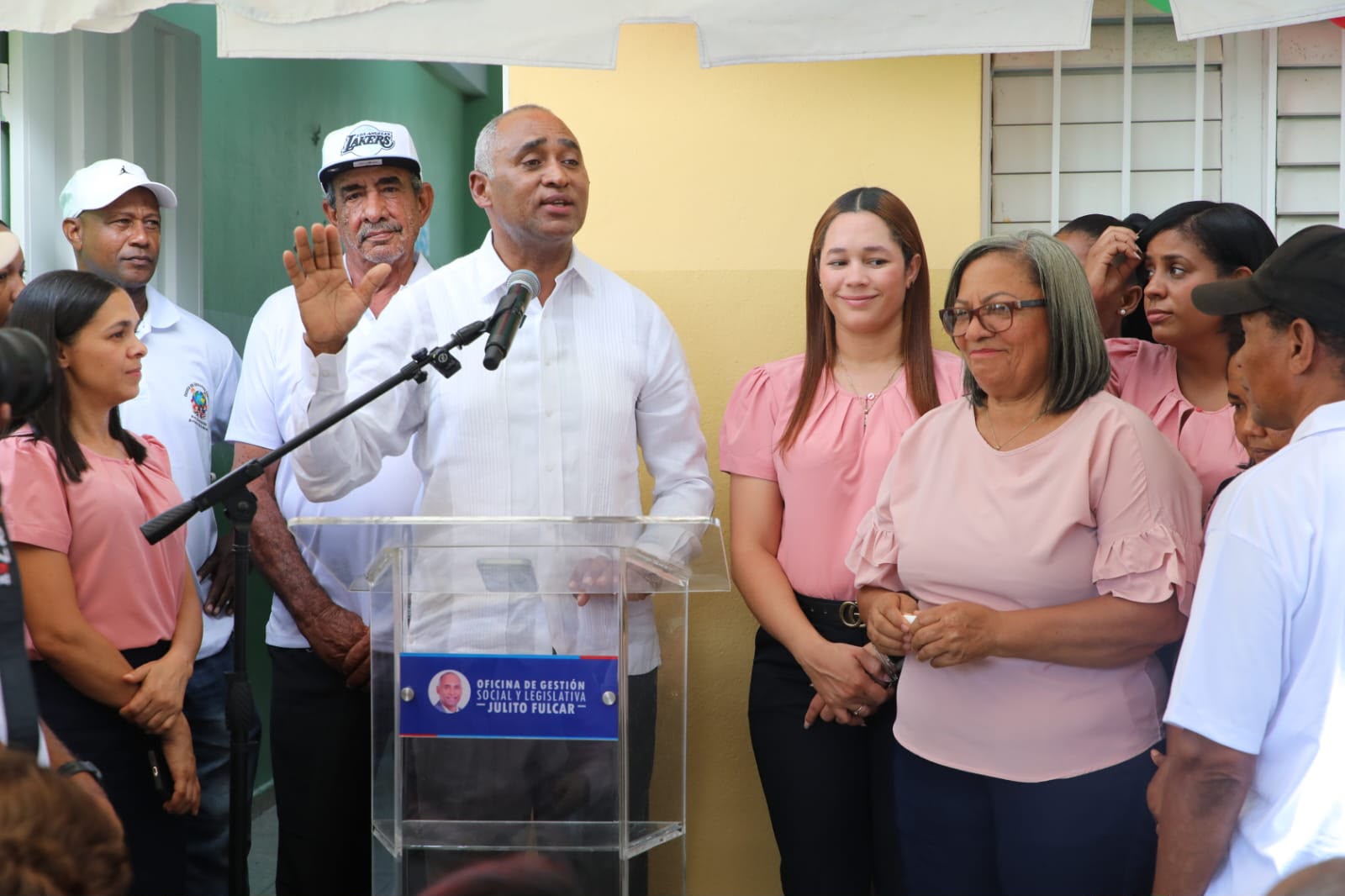 Peravia inaugura su primera Escuela de Educación Especial gestionada por el senador Julito Fulcar
