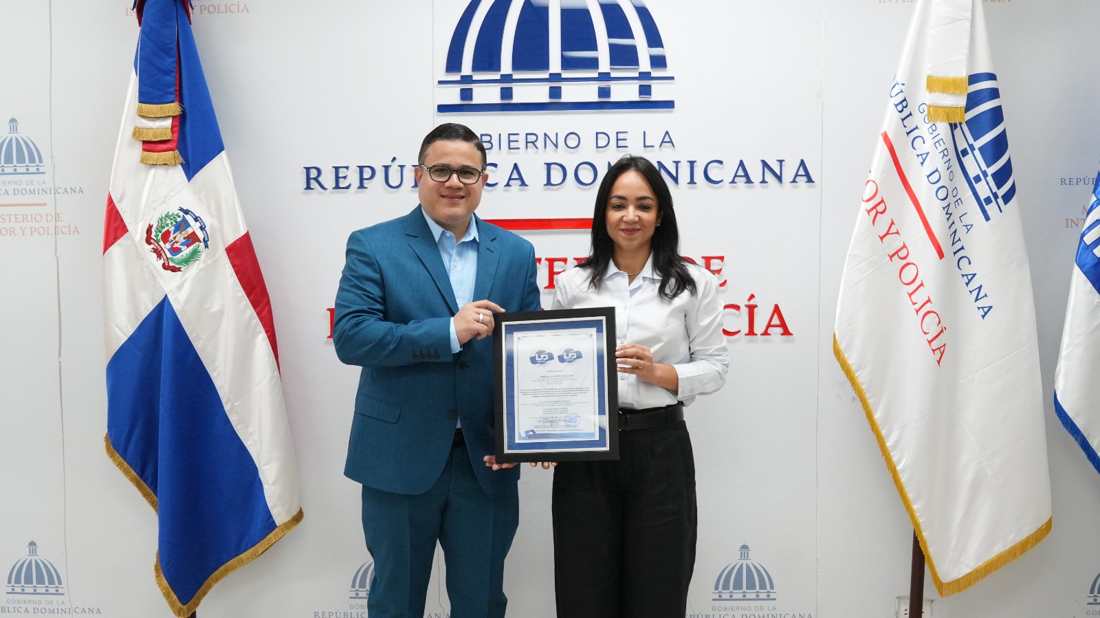 INDOCAL entrega al Ministerio de Interior y Policía recertificación ISO de Calidad y actualización Antisoborno