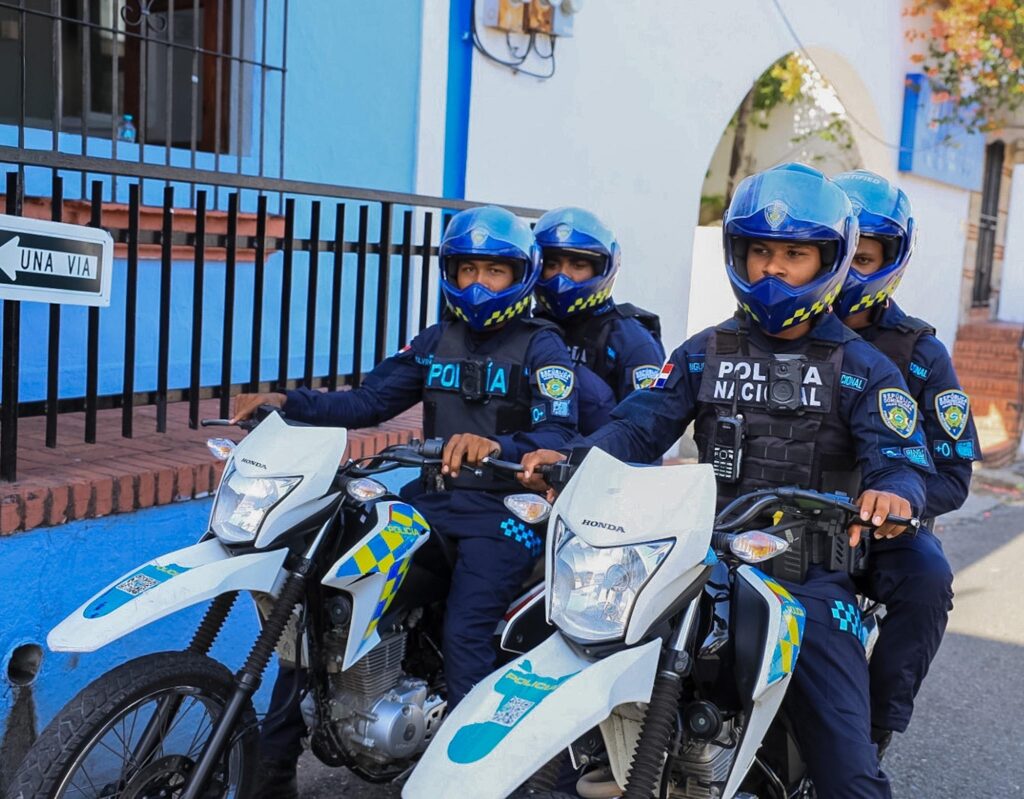 Policía Nacional recupera tres vehículos reportados como robados en Jimaní, La Vega y Bonao