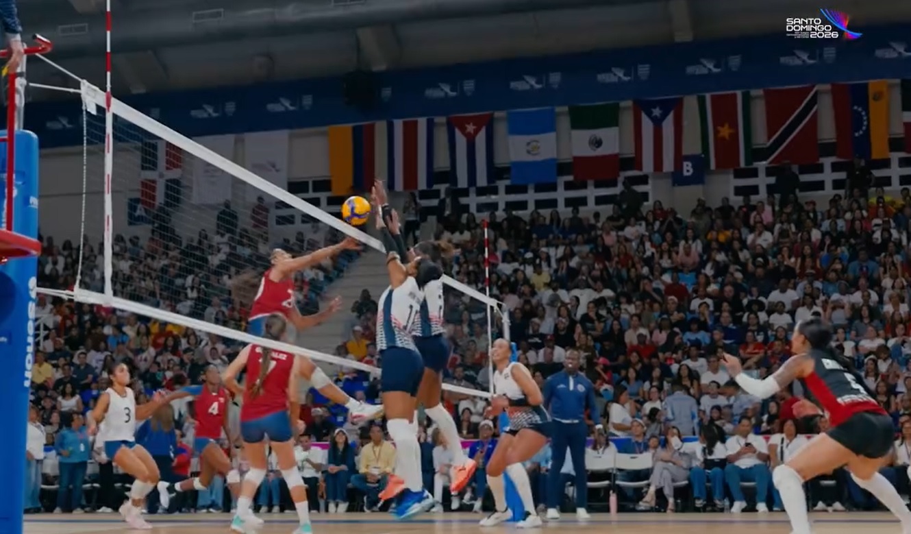 El Palacio del Voleibol recibe apoyo masivo en inicio de torneo femenino
